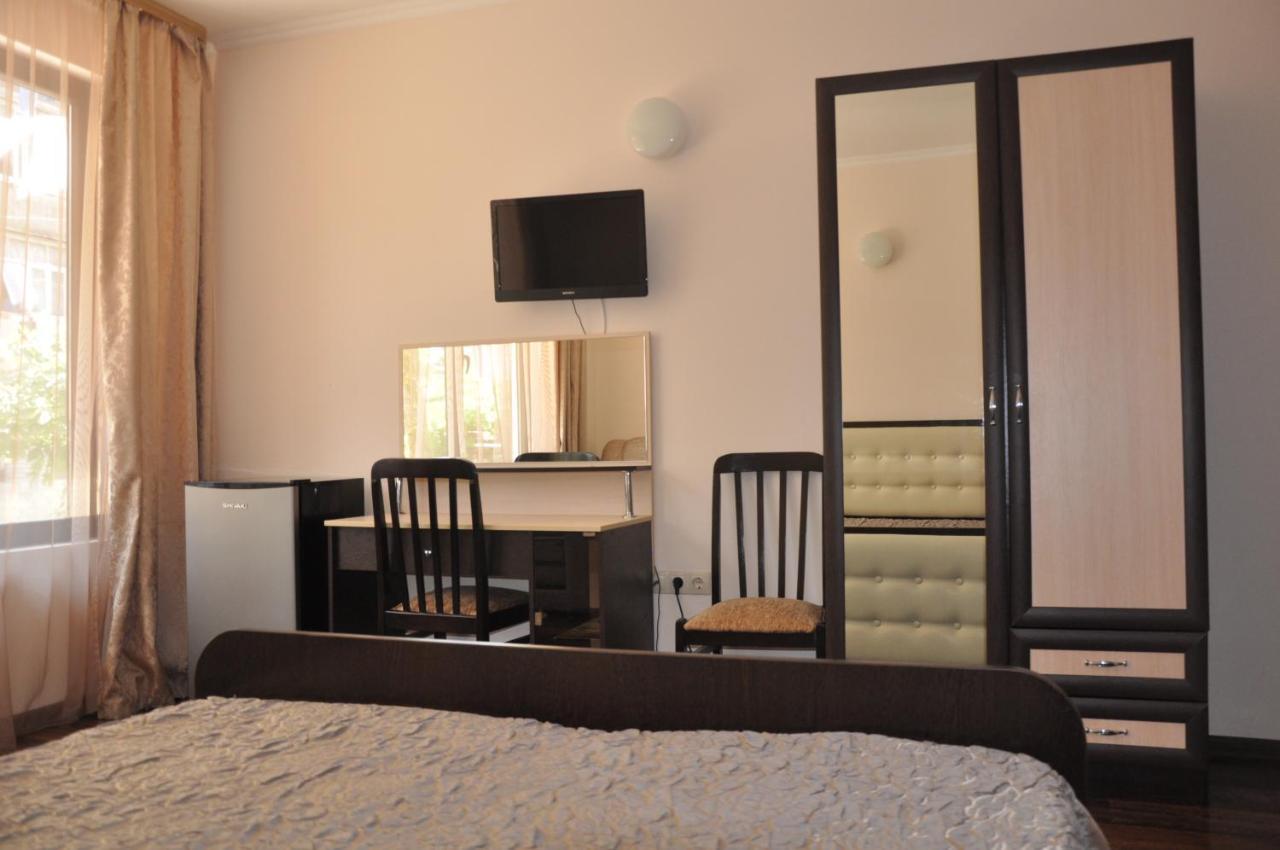 Mini Hotel Lidia New Athos Exterior foto